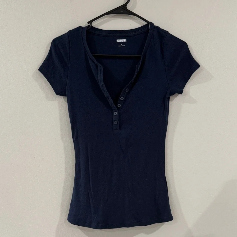 Y2K style Hollister Women's navy Blue Short Sleeve button Top